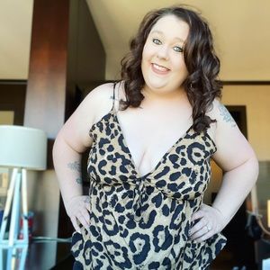 Meet your Posher, Raechel